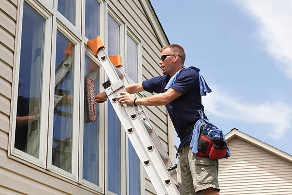 Power Washing vs. Soft Washing: Which Exterior Cleaning Method is Right for You?